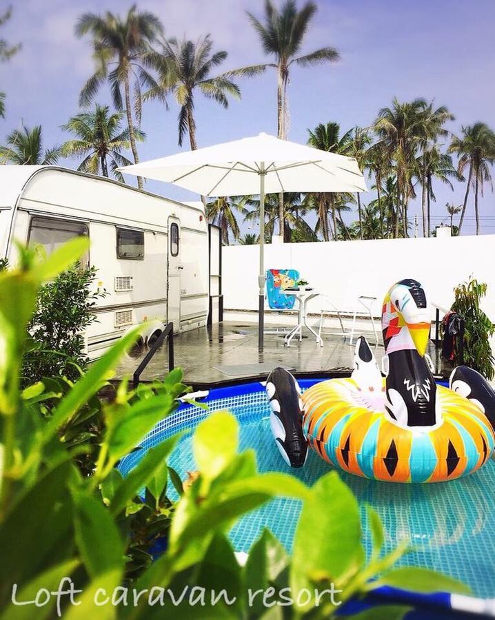 Loft Caravan Resort Haad Chao Samran Eksteriør billede
