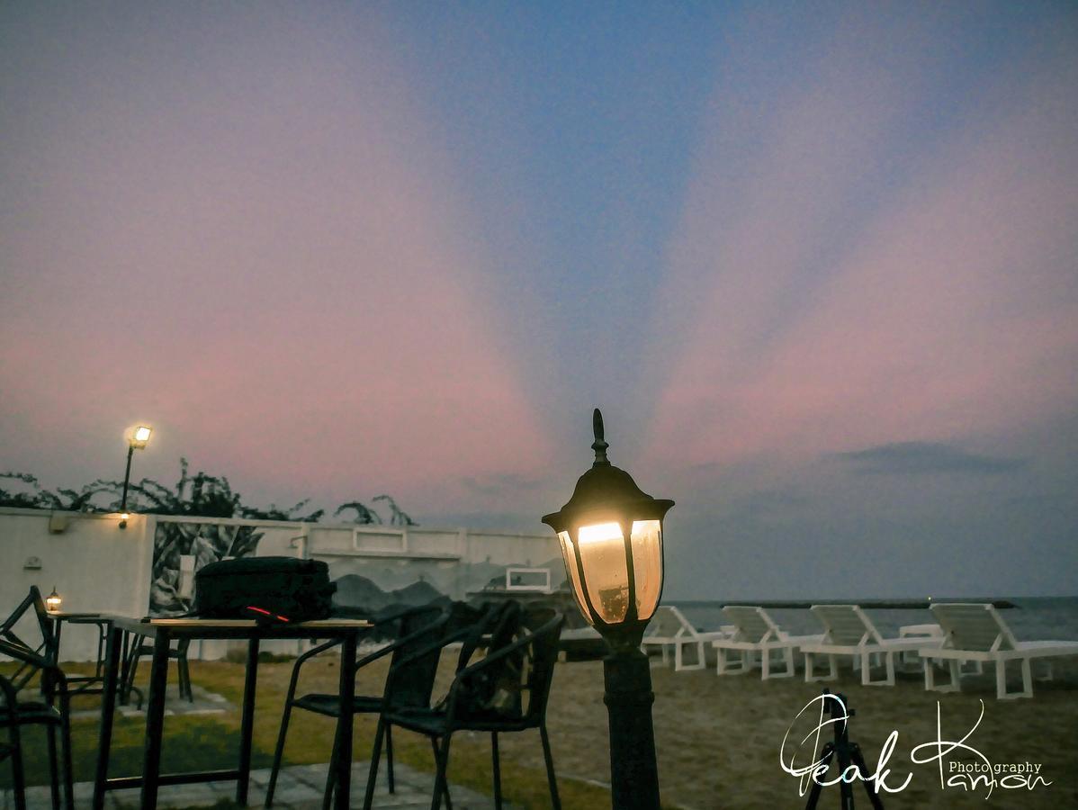 Loft Caravan Resort Haad Chao Samran Eksteriør billede